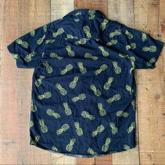 Ocean current navy short sleeve button down shirt with yellow pineapples - S - Picture 4 of 7